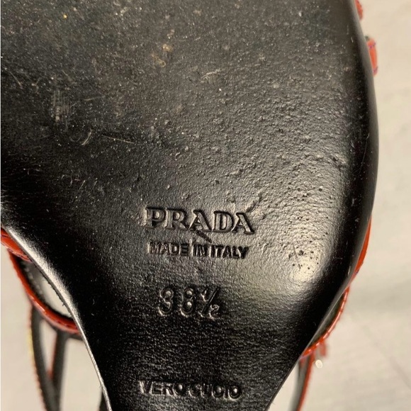 Really cute and stylish designer, Prada high heels - Picture 7 of 8